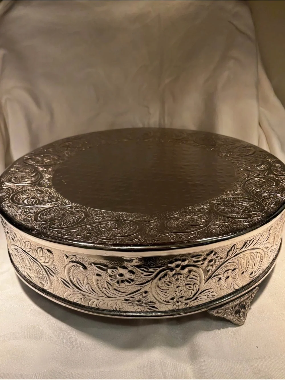 Ornate Round Decorative Silver-Plated Jewelry Box